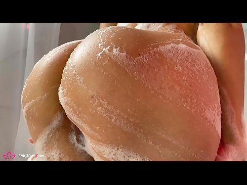 ❤️ Brunette masturbearet poesje mei Vibrator nei intens orgasme yn dûs ❤️ Seksfideo by wy